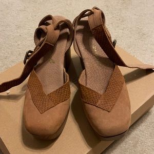 Free People leather clog